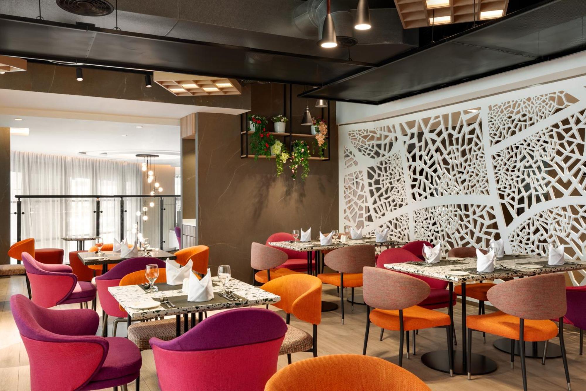 La Quinta By Wyndham Al Wahda 4* Абу-Дабі
