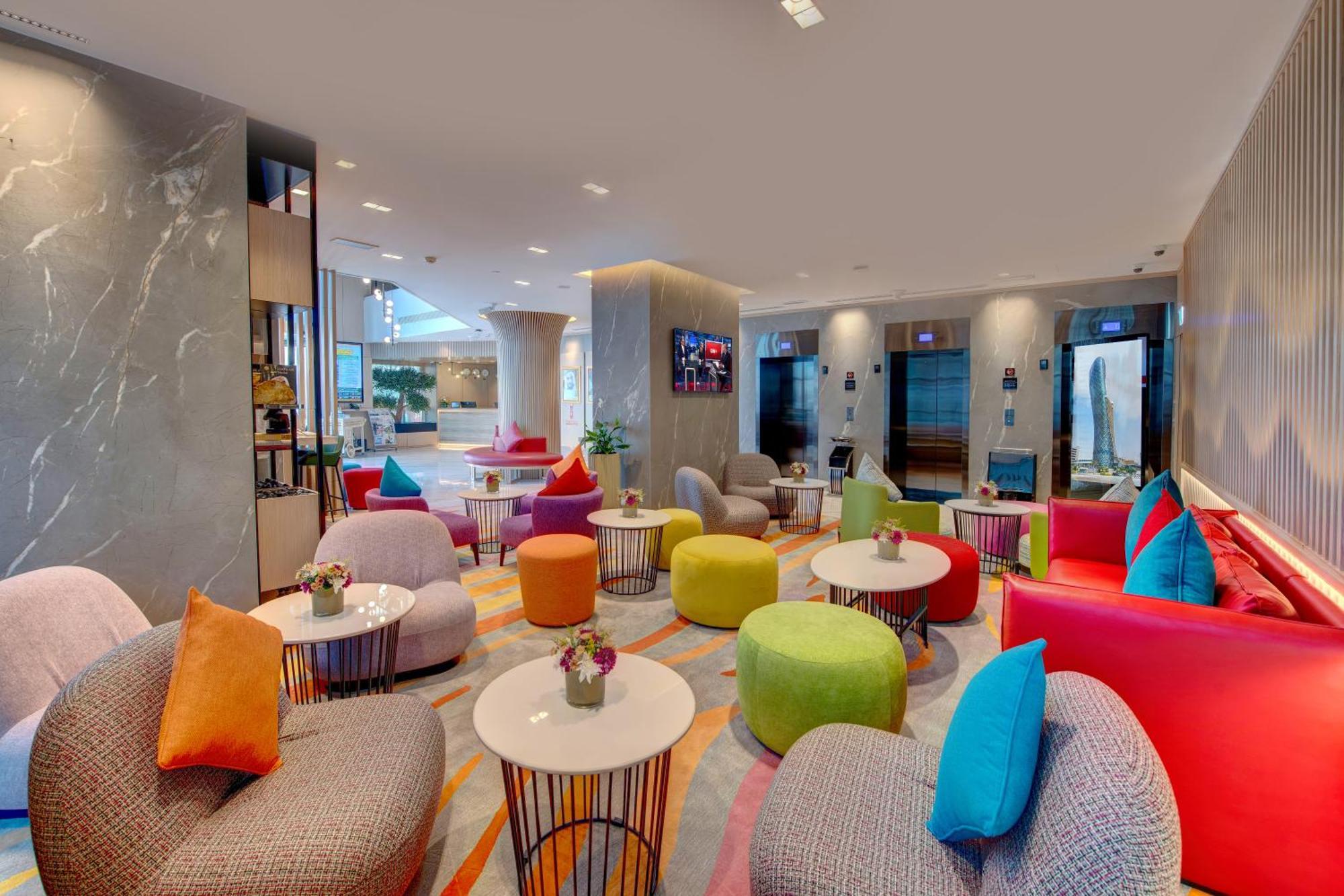 La Quinta By Wyndham Al Wahda Hotel