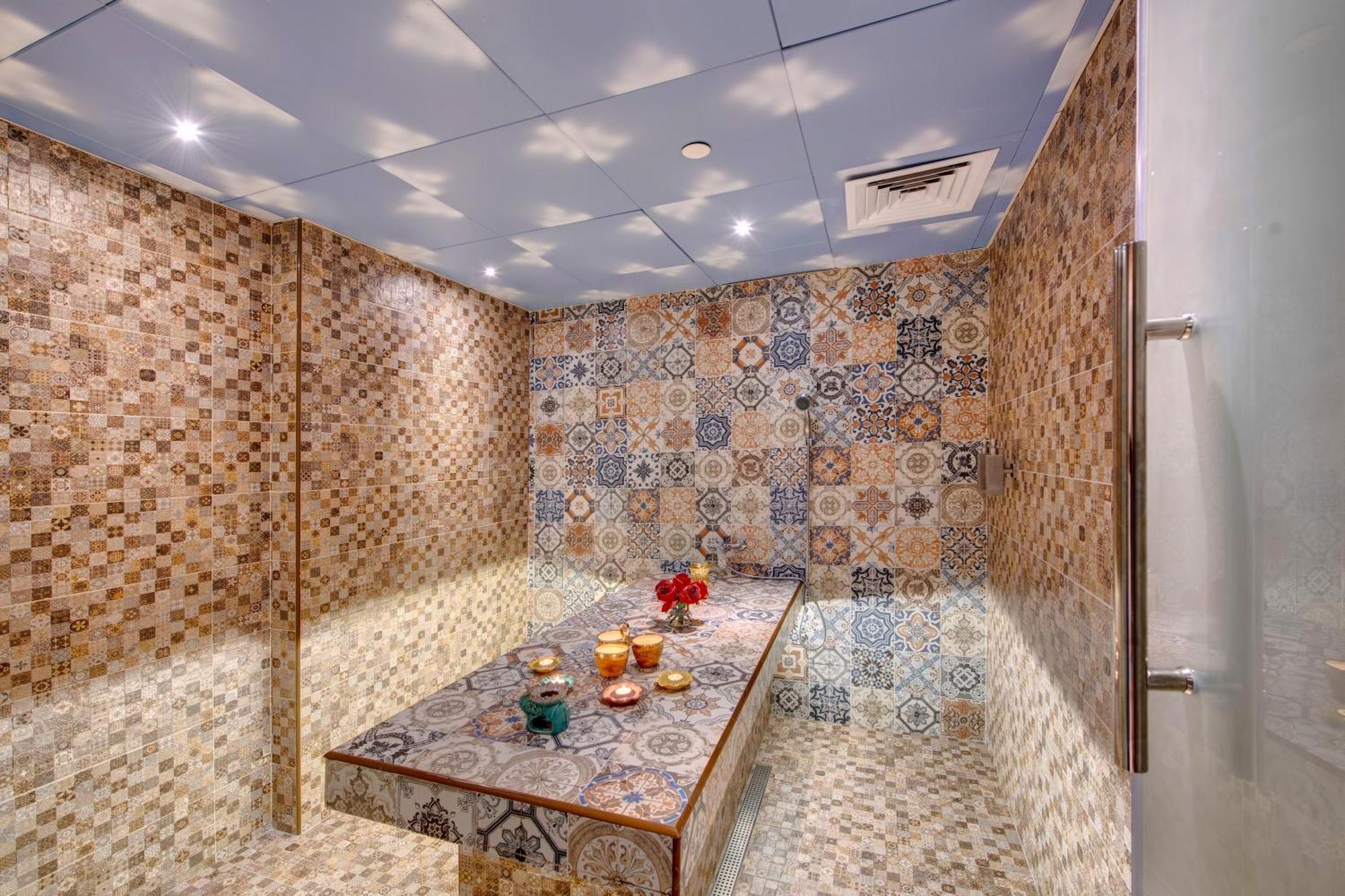 La Quinta By Wyndham Al Wahda 4* Abu Dhabi